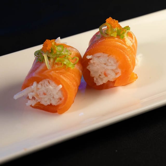 Kiss Me Roll.